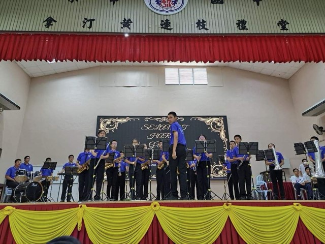 学海学记|崇华华中教师节精彩表演 致感恩之情