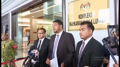 【视频】安华被前助理起诉案| 前助理律师团：掌权者不能随意践踏人权
