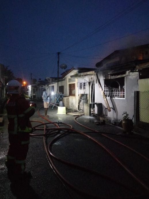 安顺西西里火灾 3住宅受影响