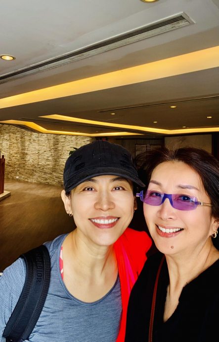 宣萱跟陈秀珠同框 掀《戆夫成龙》回忆杀