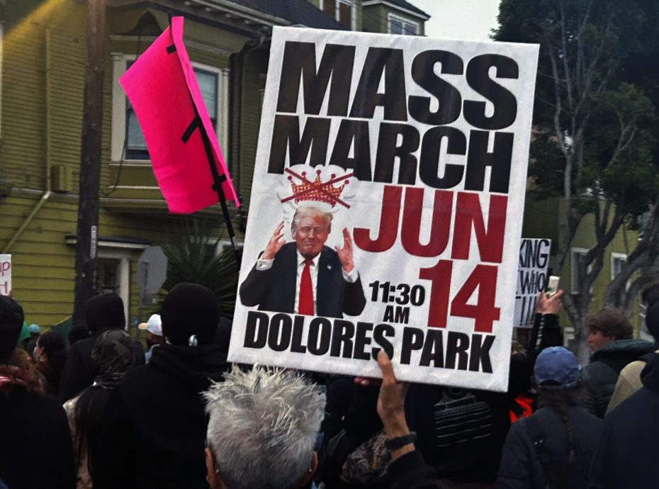 封面副文 美民间号召1800场示威