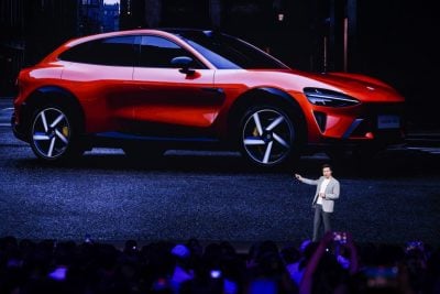 小米发布首款SUV  开售3分钟大定超20万台
