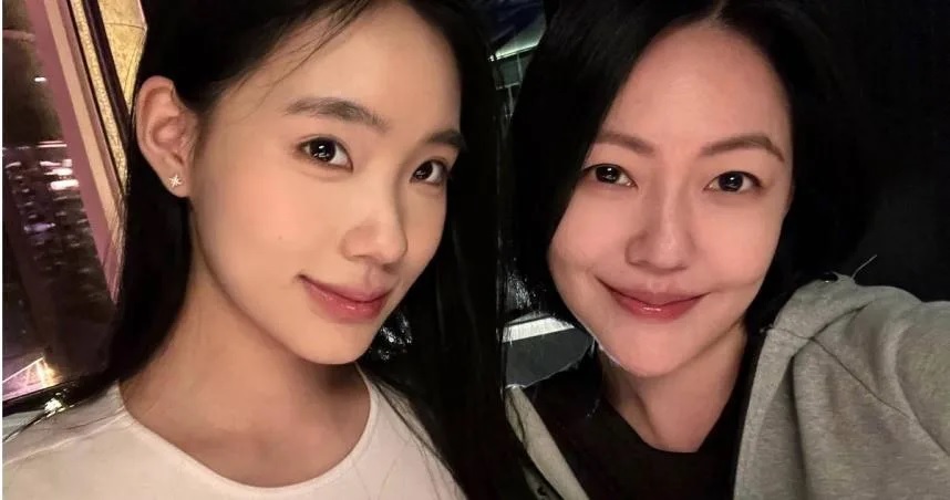 小S疗伤4个月出关了 现身爱女Lily画展气色佳