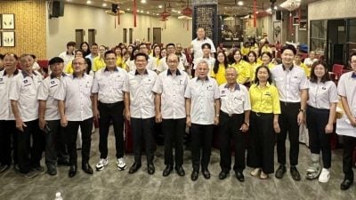 许金汉：不会让出望万州席 野新马华拒与火箭合作