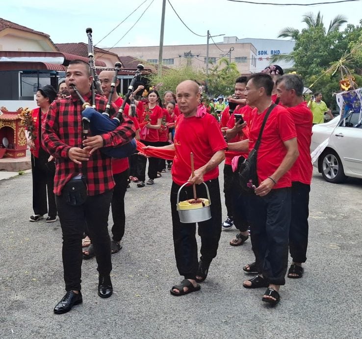 已审(大北马)苏格兰风笛带领举殡,竹城百岁人瑞林赛凤辞世风光十足