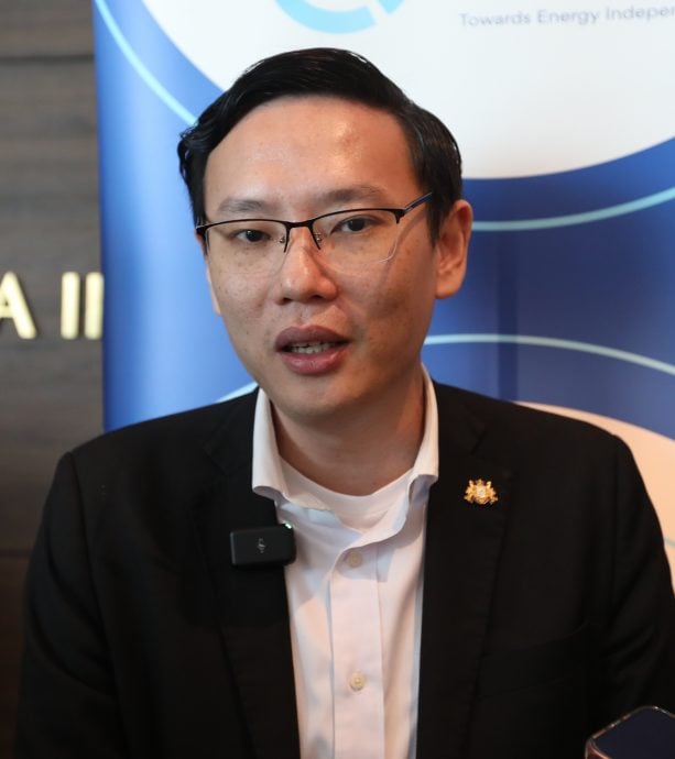 已签发 全国:李廷汉:柔佛州以301亿令吉的批准投资总额 荣登全国之首
