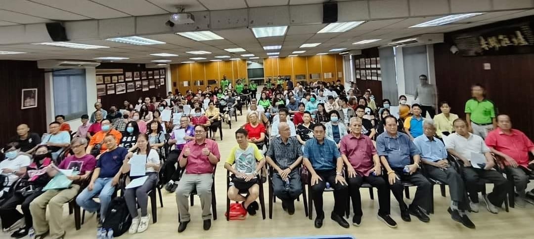 **已签发** 柔：封面：善心美事：柔南安会馆推动公民权活动，守护孩子身份与未来