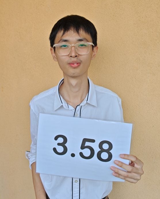 已签发 柔：峇高级中学及格率100%，4人考获4A
