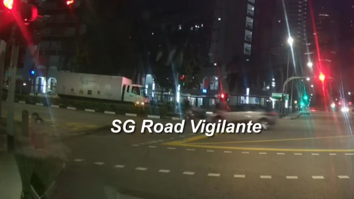 已签发 柔：狮城二三事：41岁脚踏车骑士疑闯红灯被撞飞 伤重不治