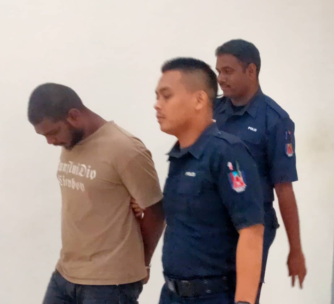 **已签发**柔︰逆子不满被叫醒去捉鸡,殴伤父头判监14个月