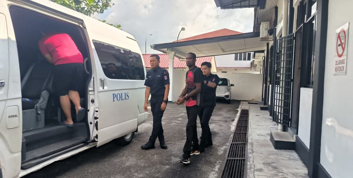 **已签发**柔(独家):改口认在餐馆偷窥妇女如厕 男散工被判监禁4个月