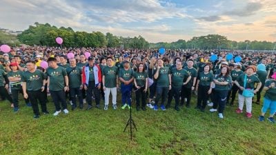 数千民众聚集复蔬公益路跑  接力期许明天更美好