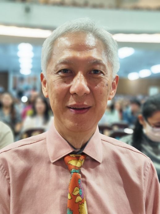 **已签发**柔:教育部规范教师著装与社媒使用 宽中拟列入教师指南手册
