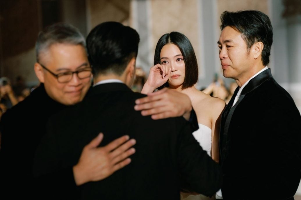 *已签发*柔:狮城二三事:不舍女儿郑颖出嫁 郑各评喝醉大哭