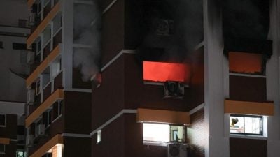 狮城荷兰弄组屋单位失火   2居民2民防人员送院