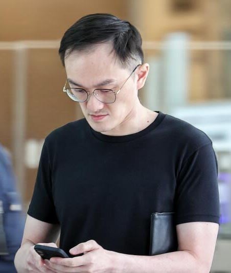 *已签发*柔:狮城二三事:谎称每月付逾3万令吉 狮城45岁男诱16岁少女胡搞