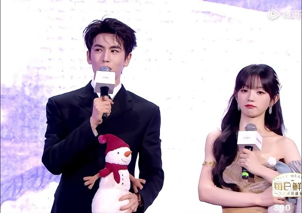 张凌赫田曦薇传争排位反目　互当透明新剧未播先拆CP