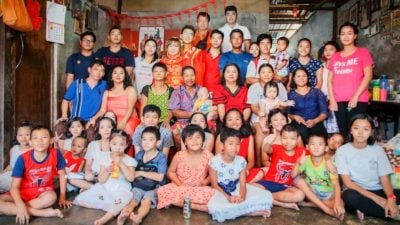 家好热闹 |  一锅粥养大21孩子  高拉雷多产家庭 朱淑莲叫错儿女名