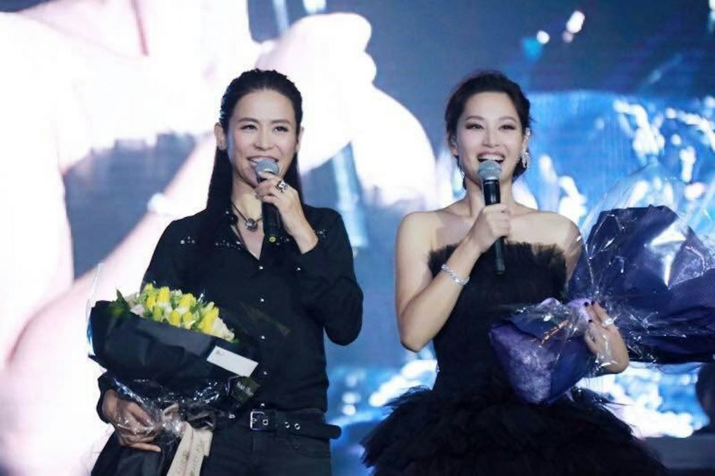 息影多年被列为“失踪人口” 徐子珊现身巴黎美术馆