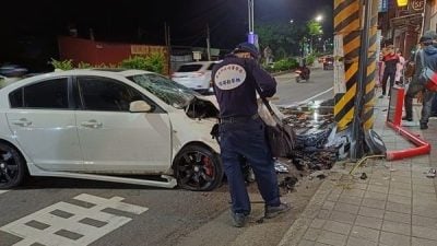 房仲吸“丧尸烟”暴冲撞摩托　男大生脑浆溢出惨死