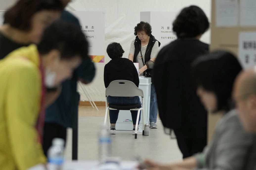 投完人生最后一票！大选“惊传憾事”　70多岁阿嬷倒地呻吟身亡