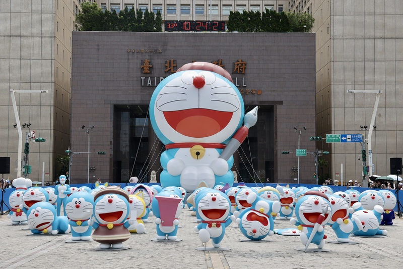 拚图)多啦A梦快闪台北 “随意门”台北12地点亮相