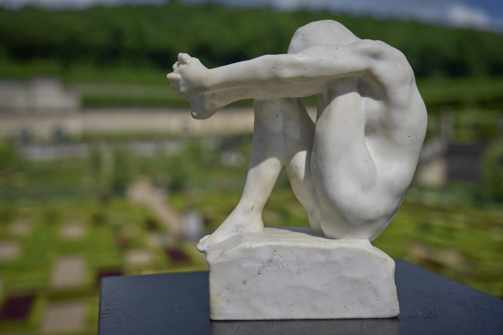 拼盘 曾被误以为是膺品 罗丹罕见大理石雕像 近416万拍出