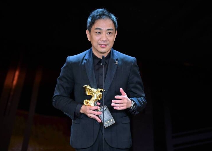 掀衣强摸性试探 梁静茹MV导演指控萧雅全性骚扰