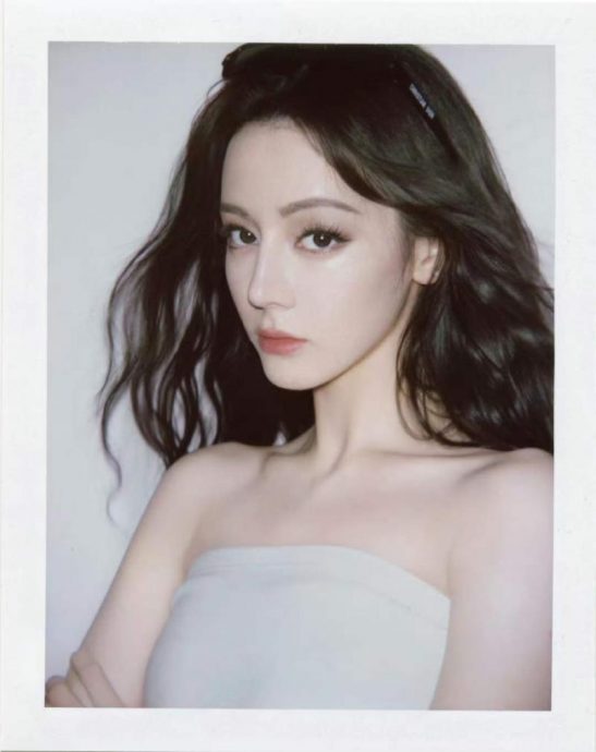 撕拉片天花板？迪丽热巴被质疑P图爆骂战