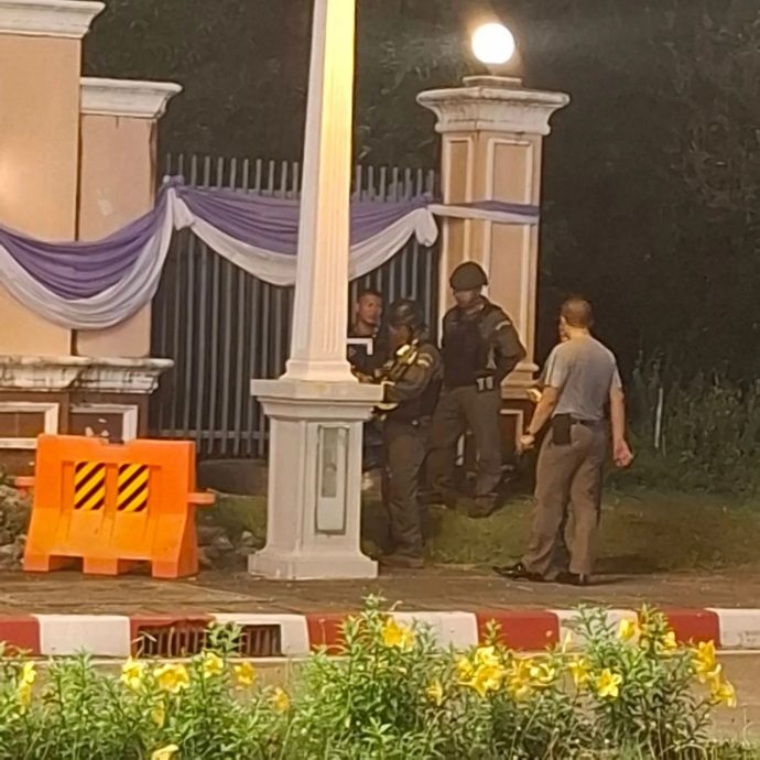 攀牙府尹官邸前发现炸弹