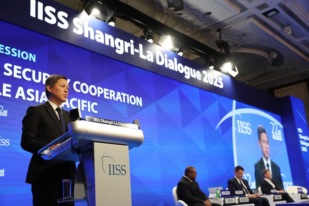 新防长:台湾问题不能简化为民主与专制冲突