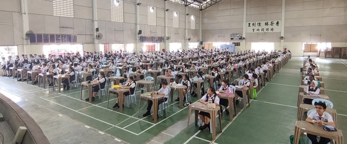 新马汶小学现场华文创作精英赛曼绒区赛 直民中正各夺三组第一