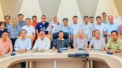 巴生中华独中赞助人大会   李登基任新董事长