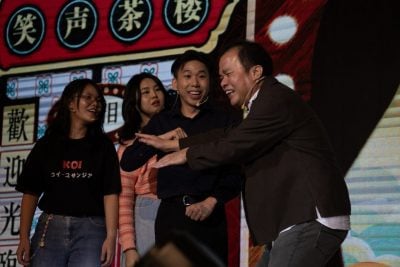 马大华文学会“大型相声观摩会”  新生代笑星 抖包袱笑满堂