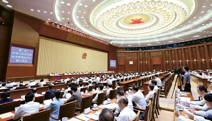 明年起实施穿衣美化侵略可拘15天 未成年不再免刑责