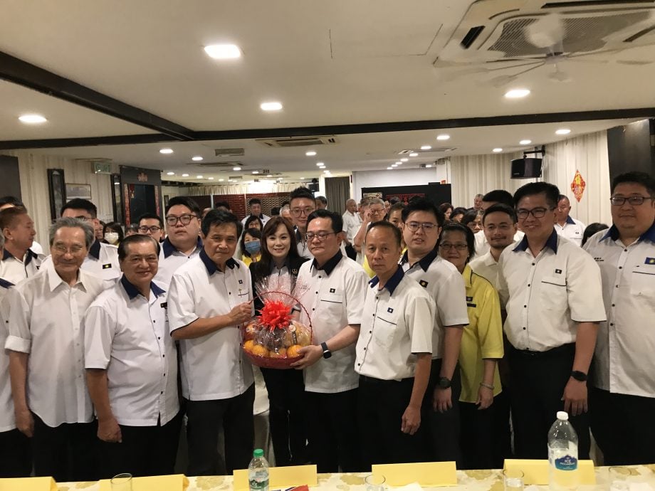 显著//大都会/蒲种马华区会三机构常年代表大会/2图