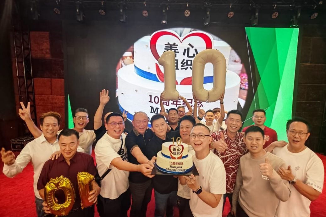 暖势力/大众捐款累计1320万 善心组织10年助1539人 /主/头