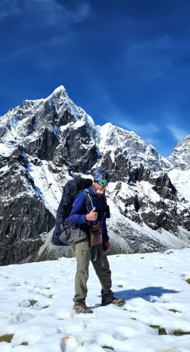 暖势力：62岁长者成功征服世界最高峰——珠穆朗玛峰