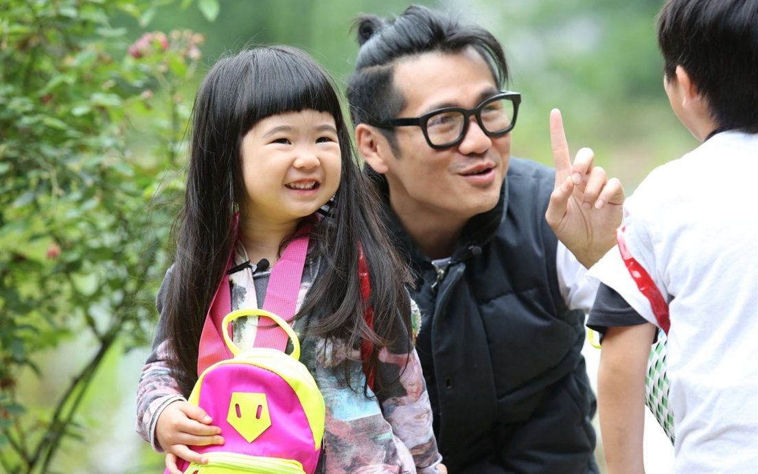 曹格晒爱女手绘刺青 画工细腻惊艳全网