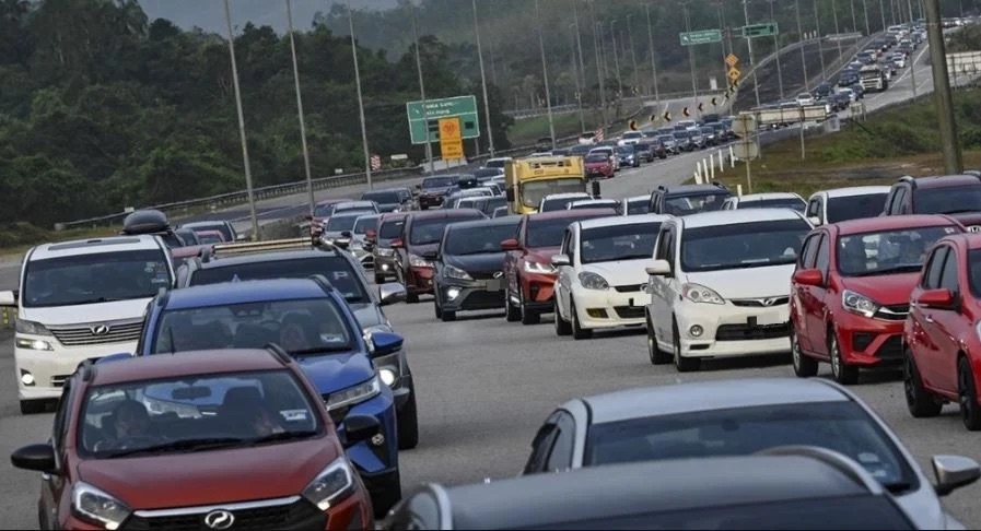 替孩子请假只为返乡过节? 家长被指“纵容逃学”引热议