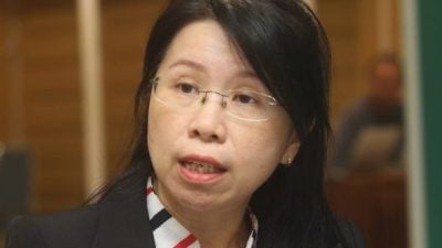李珮诗：仅多个过目盖章程序  派报员别担心电子发票