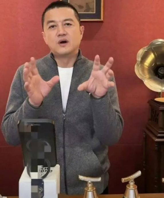 李亚鹏不复出拍戏还债 妻直言:没人请呀