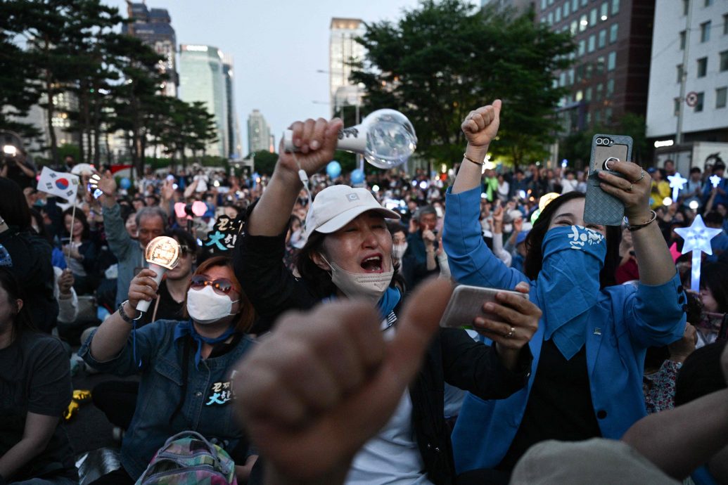 李在明出口民调大胜金文洙 选情中心爆欢呼声