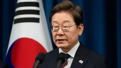 李在明安华通电话   盼年内完成韩马自贸协定