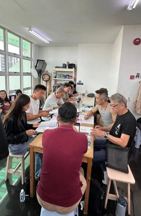 来马拍摄《义和》 黎诺懿李佳芯围读照片曝光