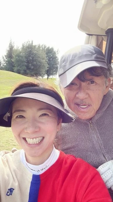 林子祥歪脸照惹担忧 林德信代父回应：越唱越健康