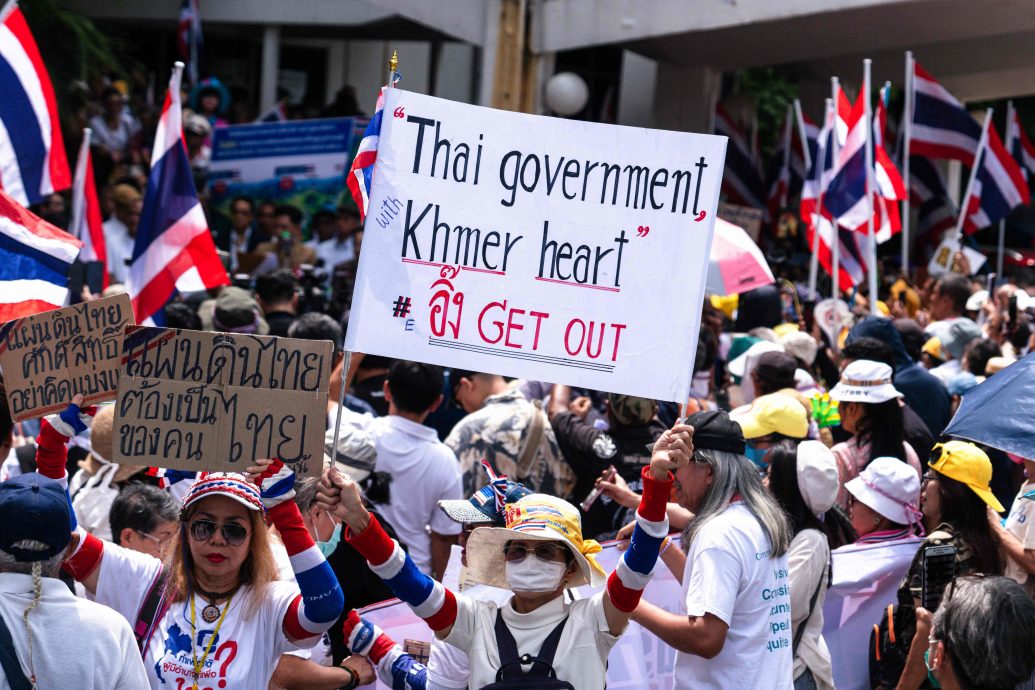 柬埔寨下令军队在泰国边境争端中保持“戒备”