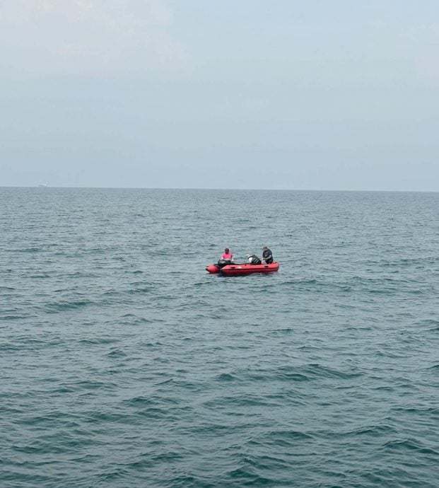 橡皮艇引擎故障 海上漂流3男获救