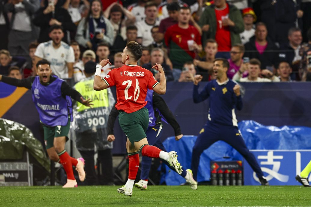 欧国联半决赛| 40岁C罗轰关键致胜球  葡军25年来首胜德国