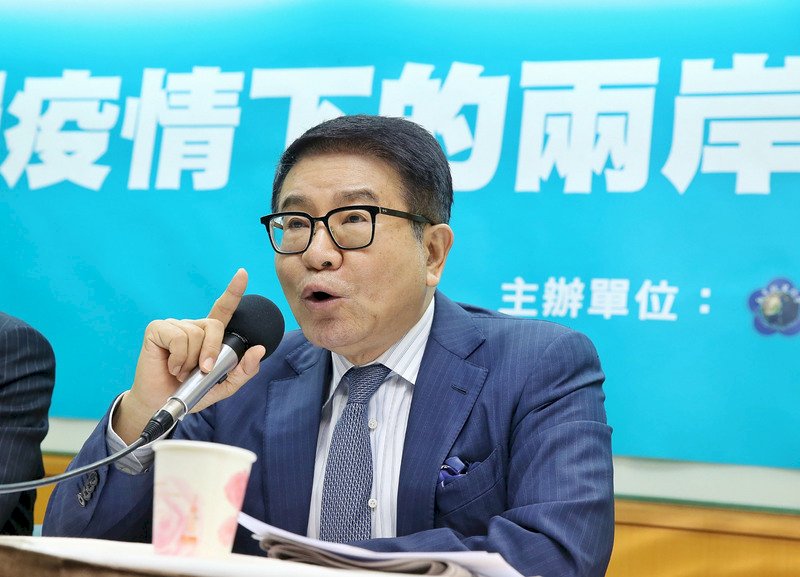 民进党创党元老 洪奇昌率团访北京